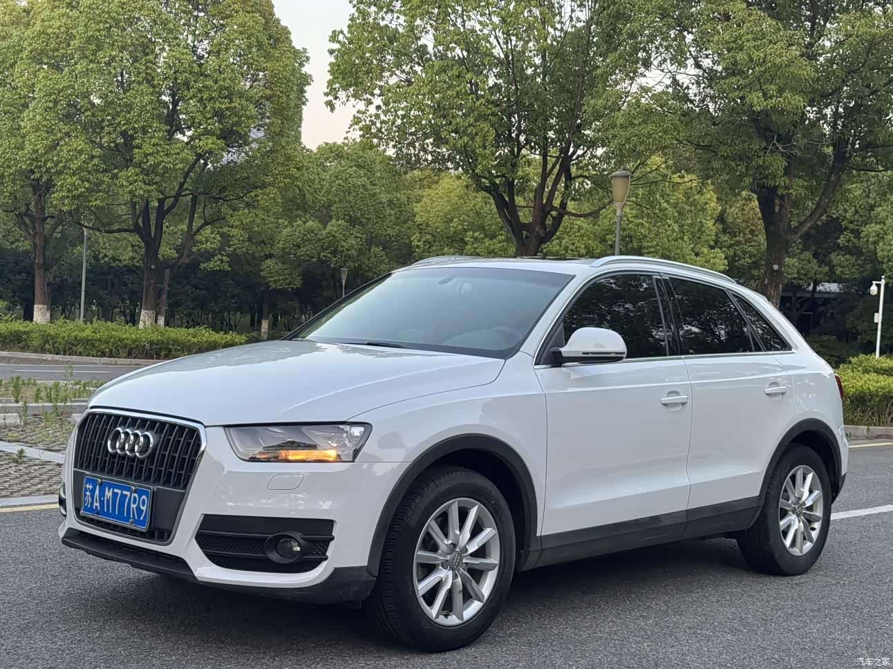 Audi Q3, 2015 1