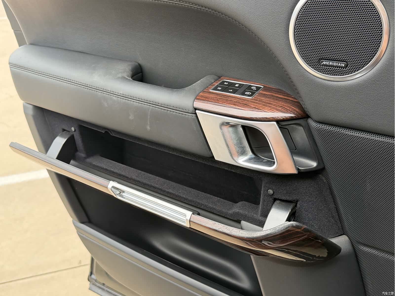 Land Rover Range Rover, 2015 8