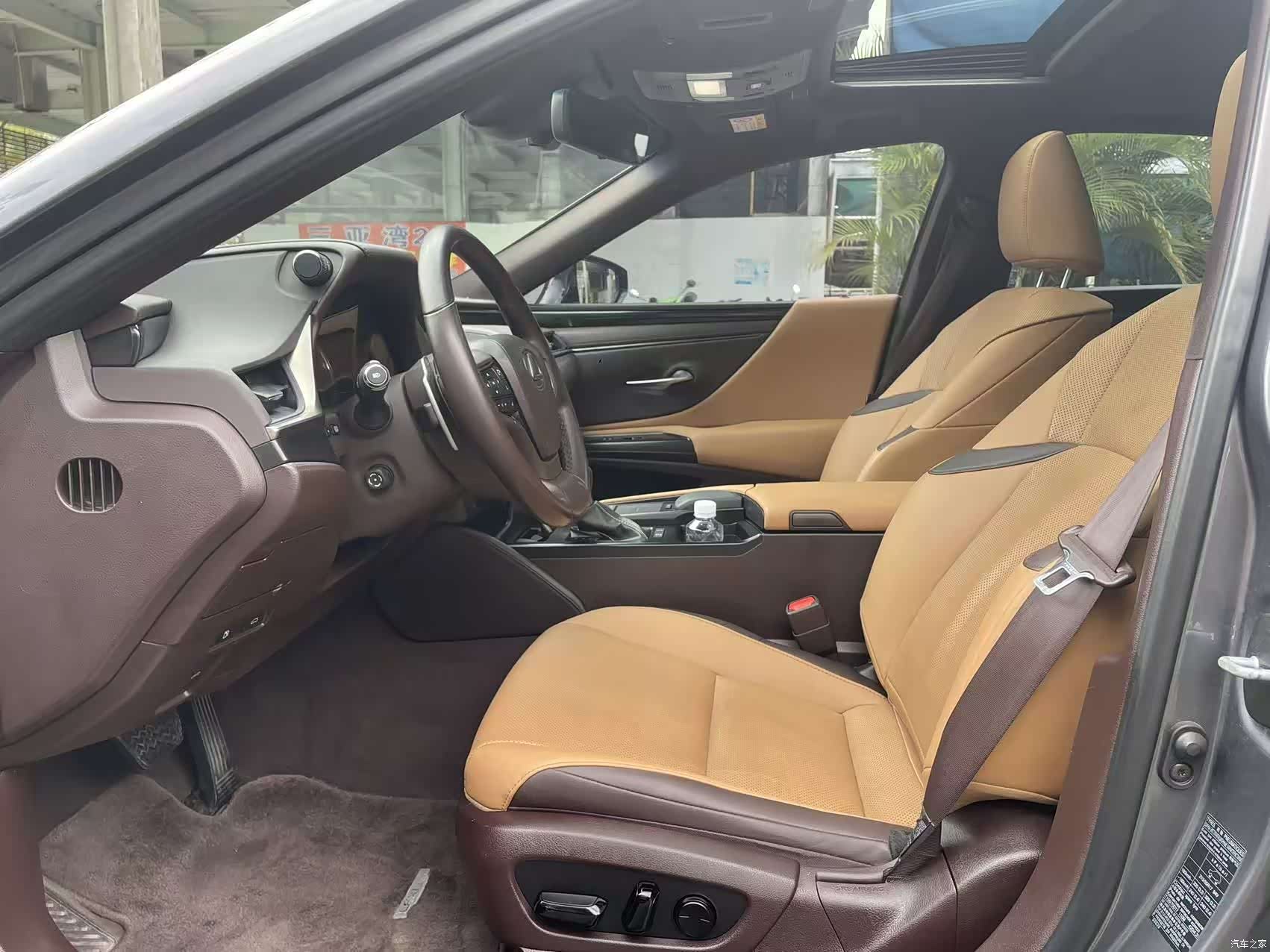Lexus ES, 2021 6