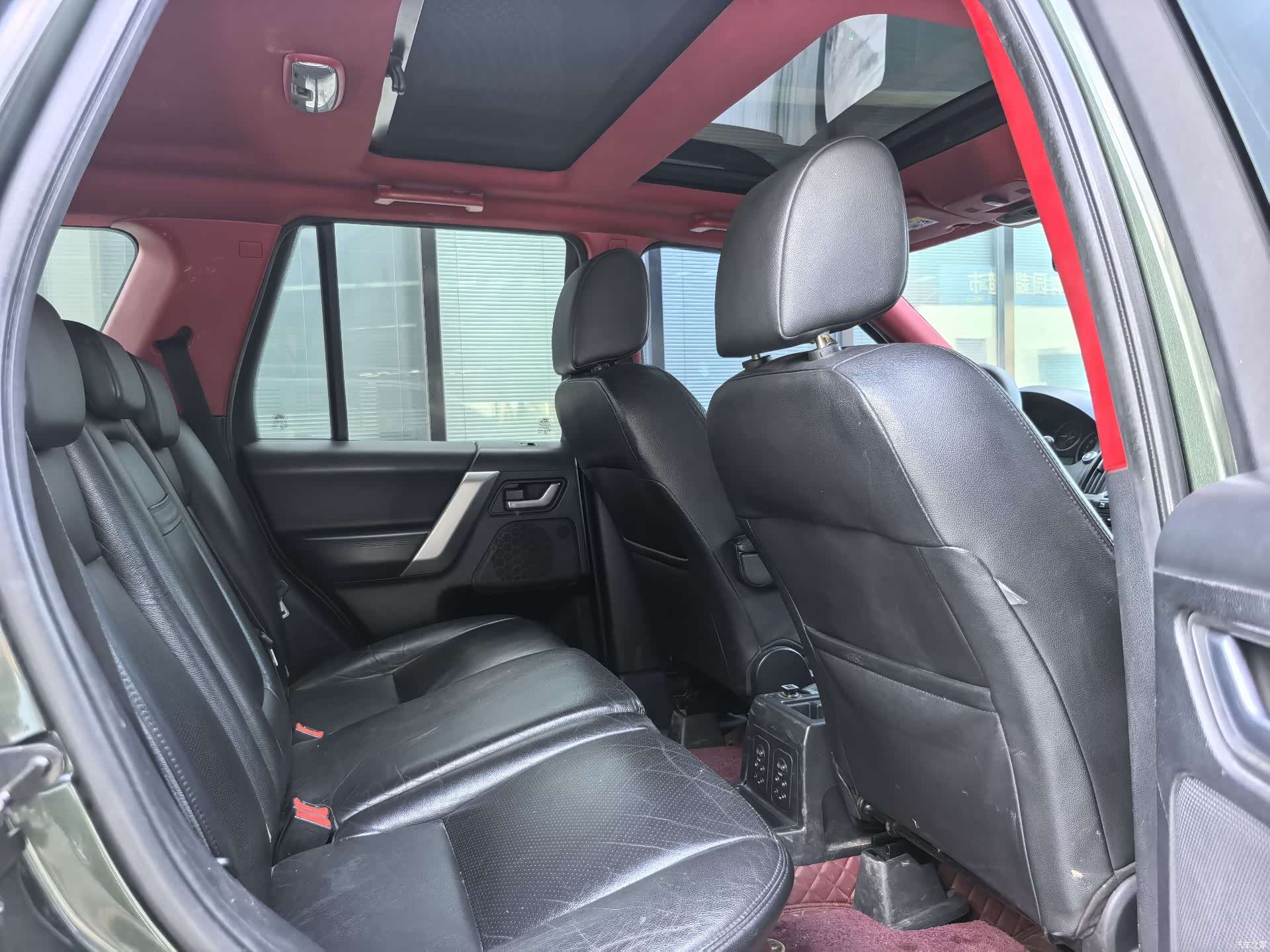 Land Rover 2, 2008 9