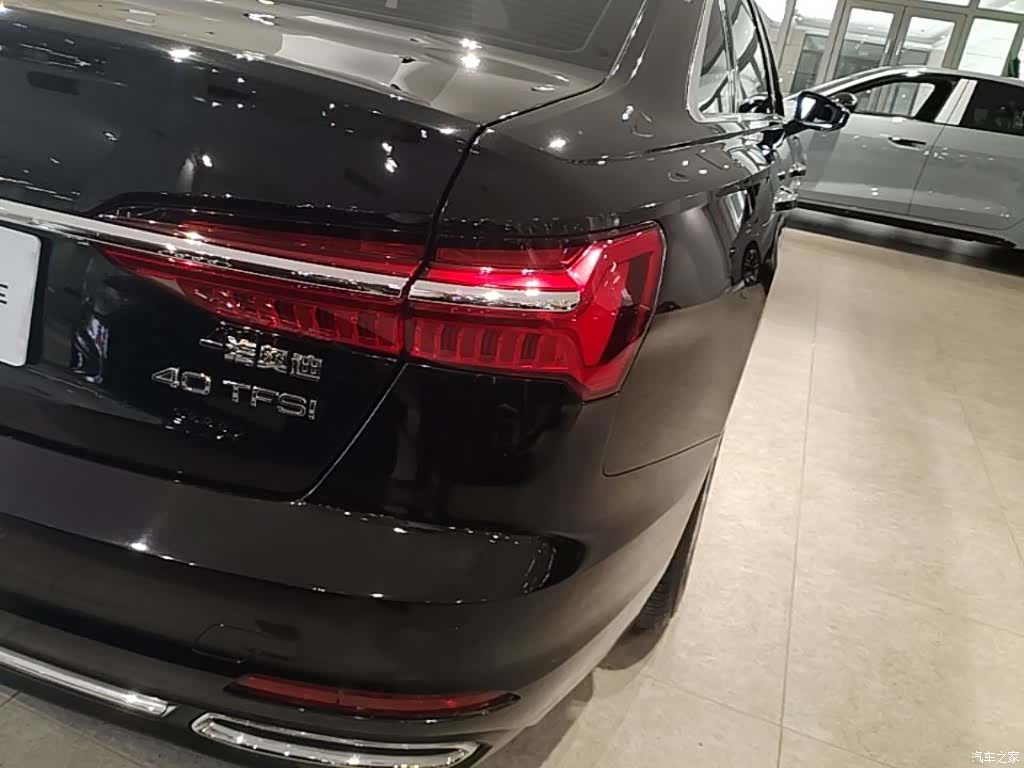 Audi A6L, 2019 8