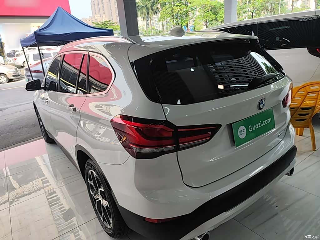 BMW X1, 2021 все фото