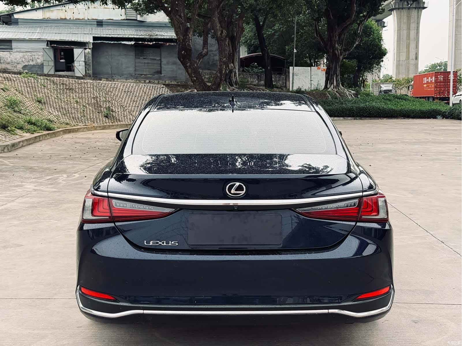 Lexus ES, 2019 все фото