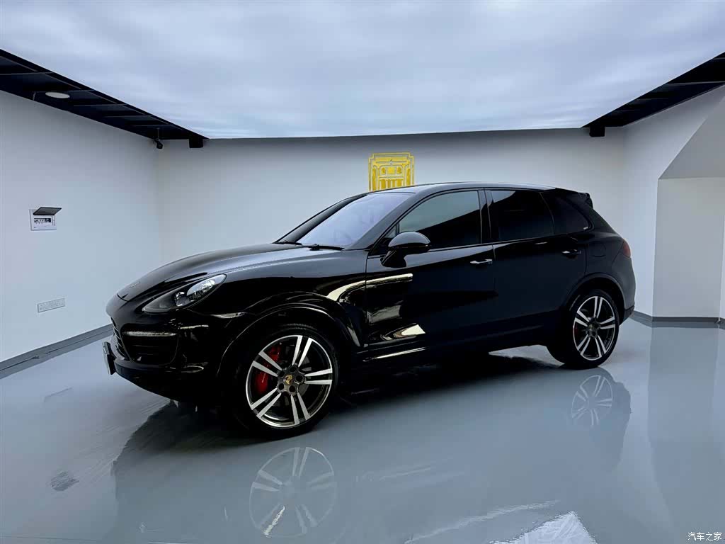 Porsche Cayenne, 2013 1