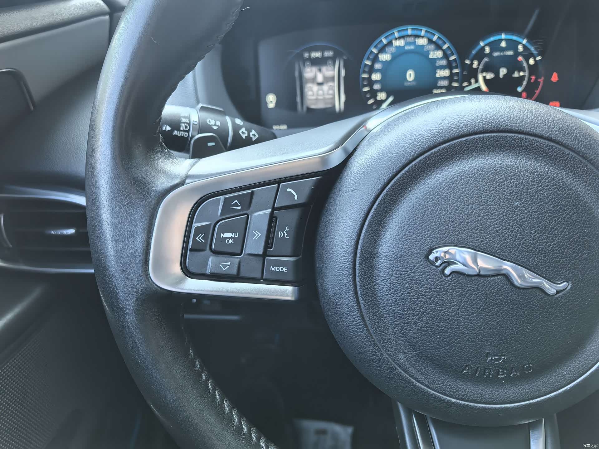 Land Rover XEL, 2019 20
