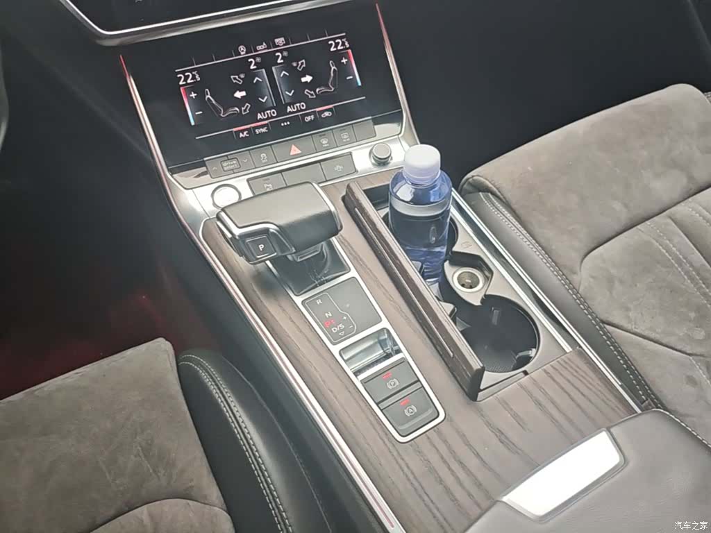 Audi A6L, 2020 14