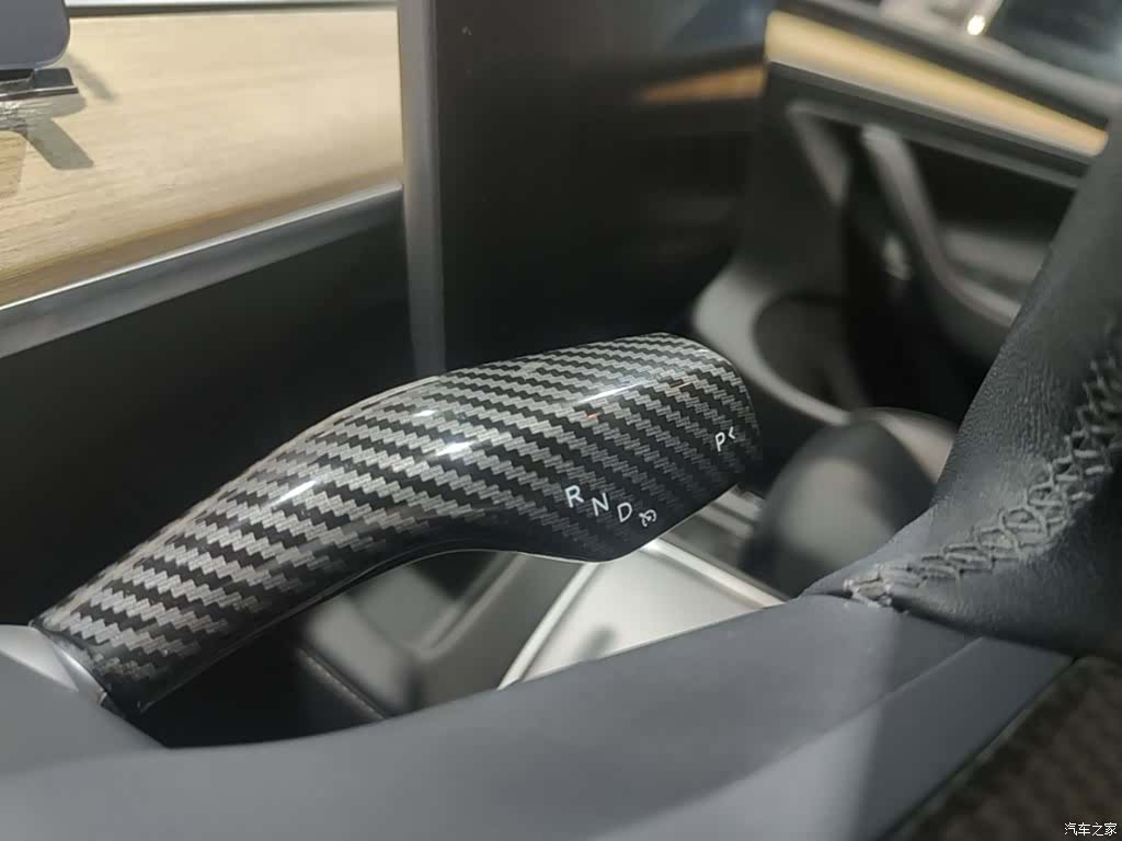Tesla Model Y, 2023 14