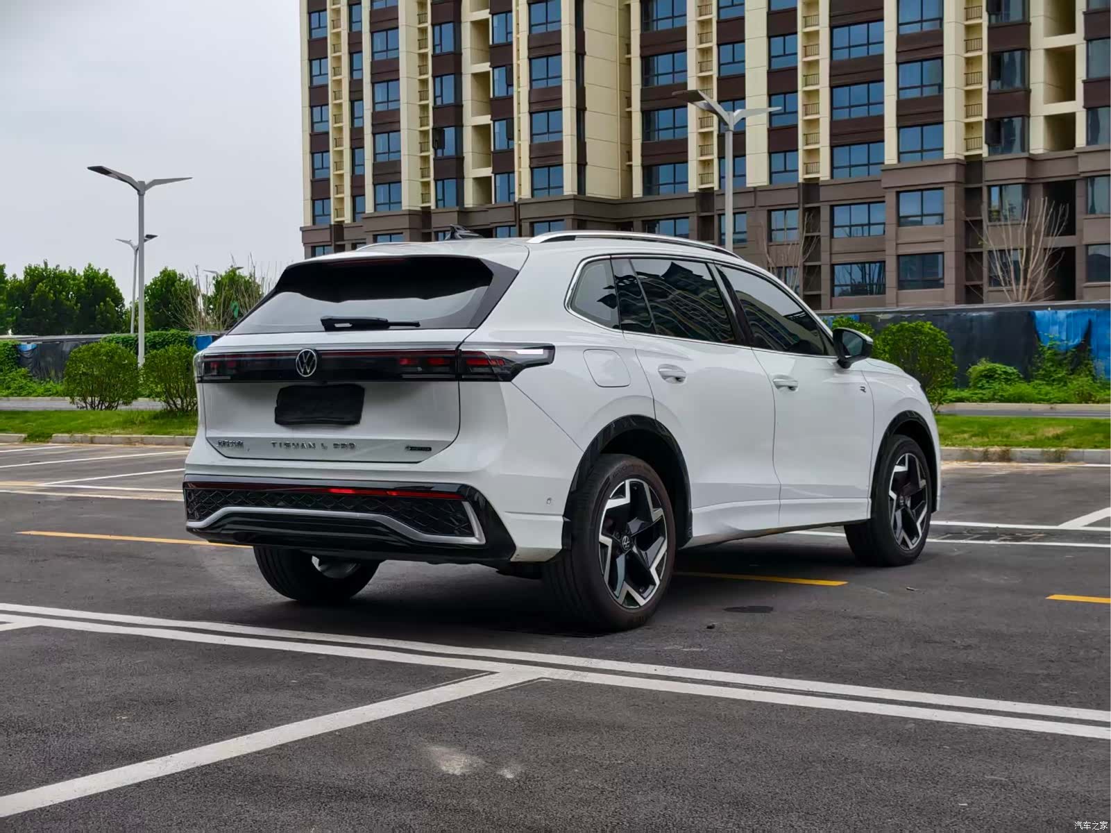 Volkswagen Tiguan L, 2025 9