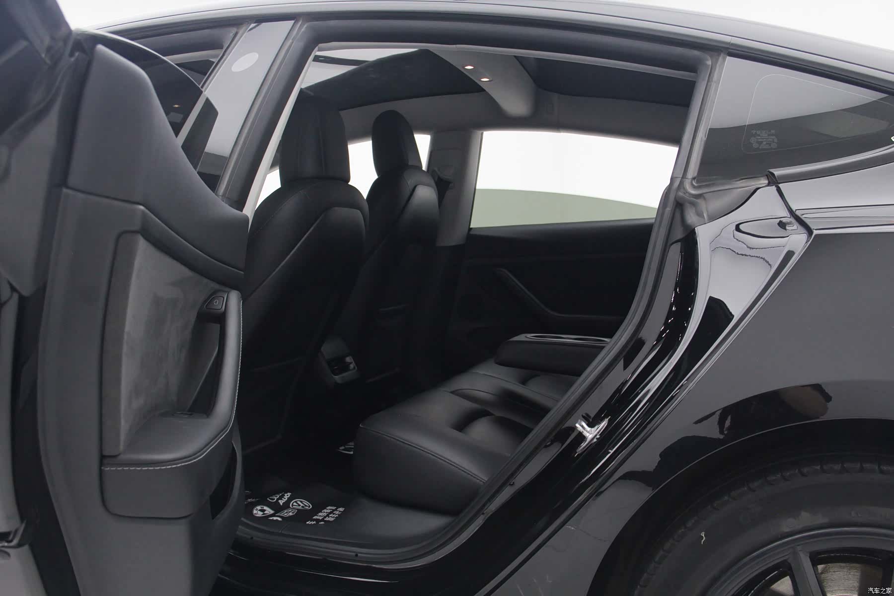 Tesla Model 3, 2023 9