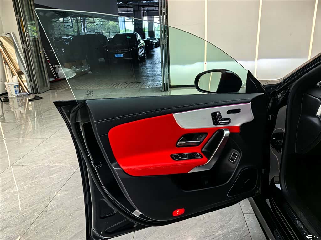 Mercedes-Benz CLA, 2025 6