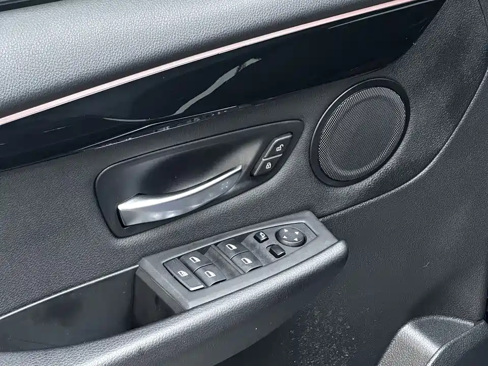 BMW 2 series station wagon