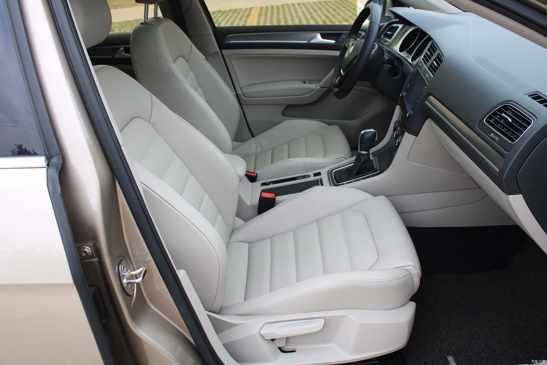 Volkswagen Golf, 2016 18