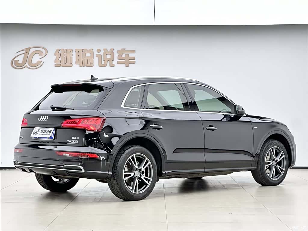 Audi Q5L, 2019 все фото