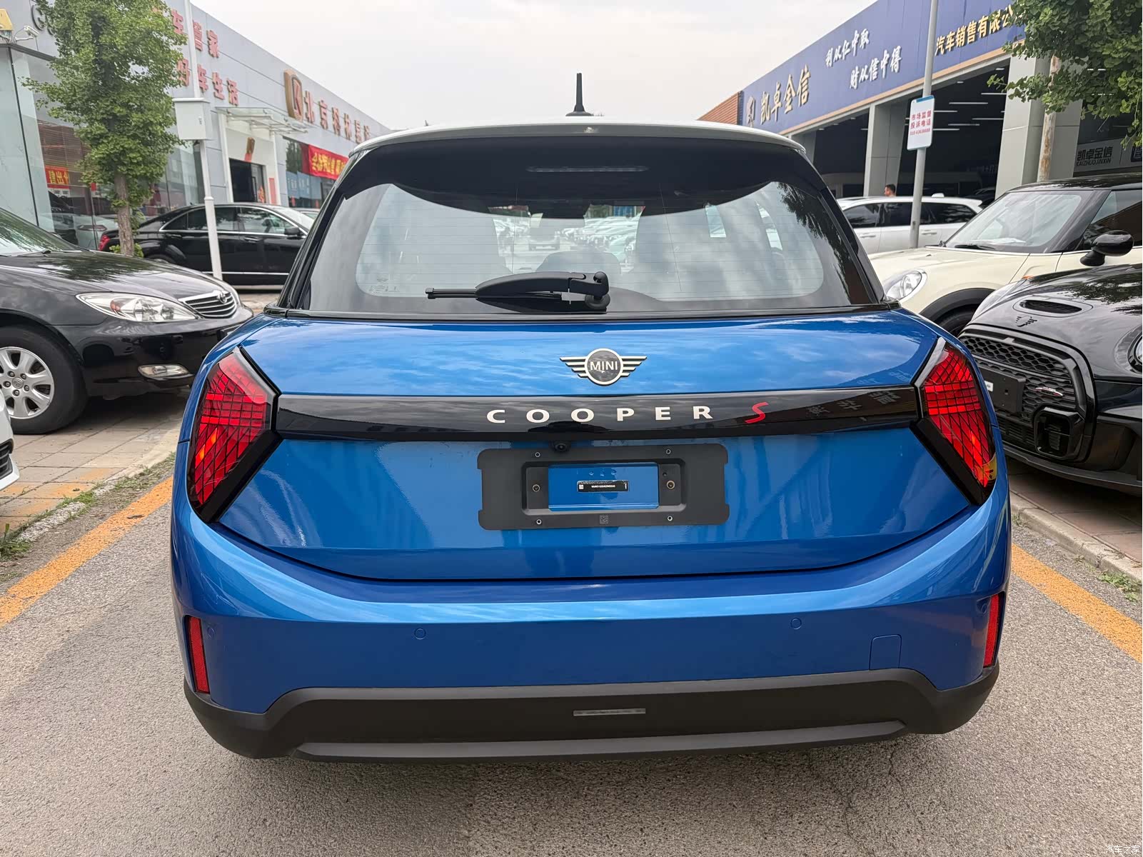 Mini Cooper, 2026 все фото