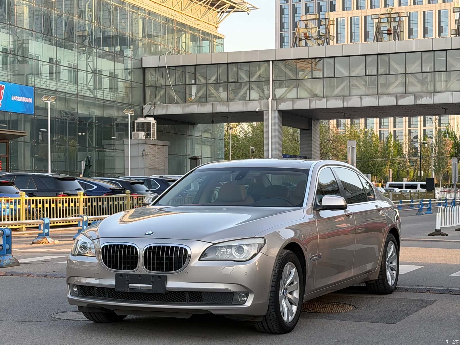 BMW 7 Series, 2012 1