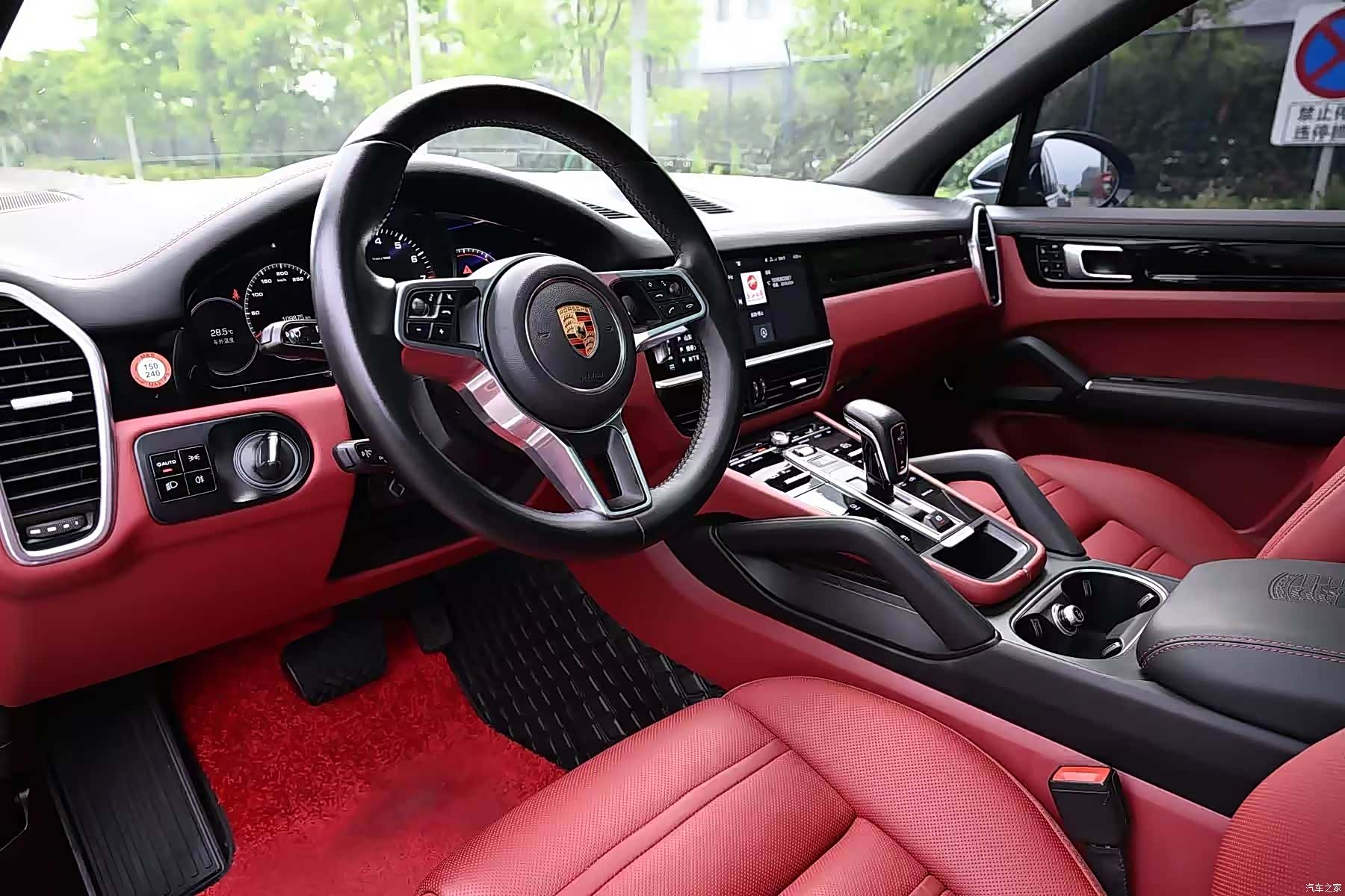 Porsche Cayenne, 2018 6