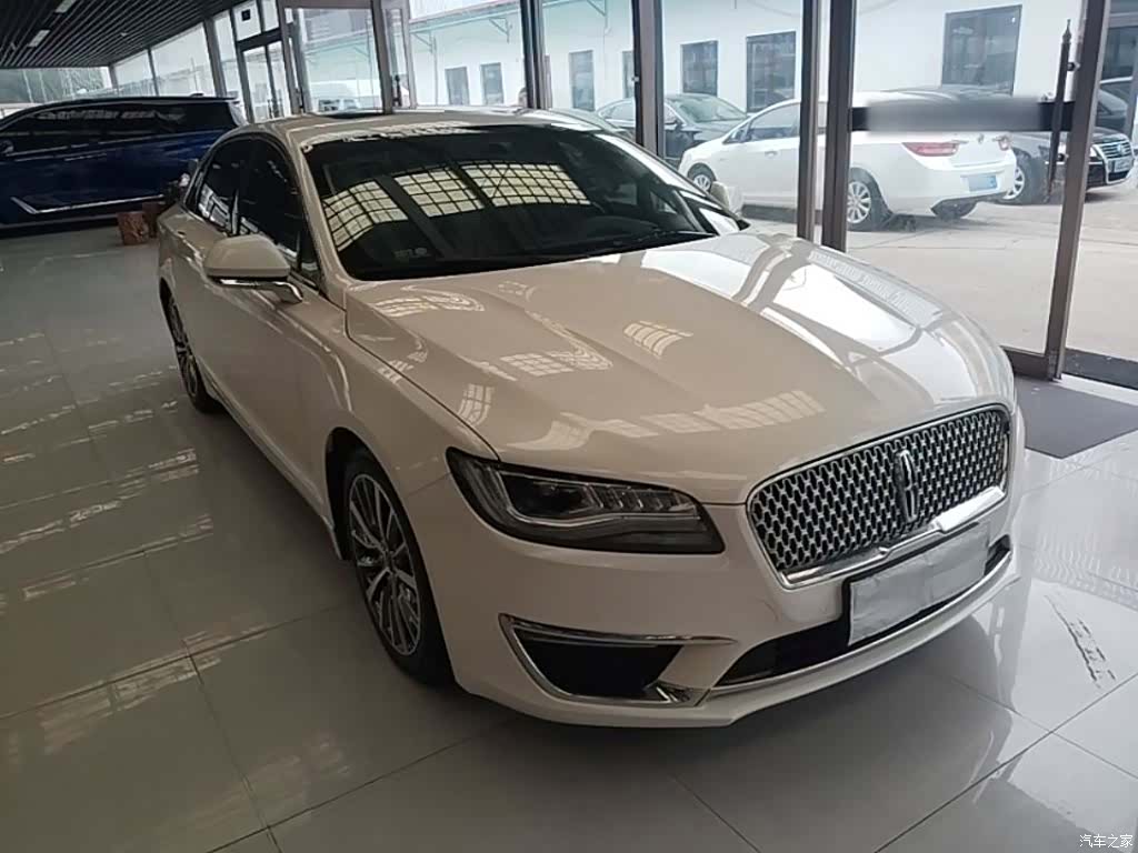 Lincoln MKZ, 2018 4