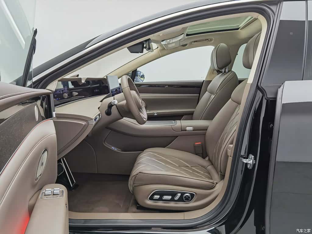 Stelato S9, 2025 10