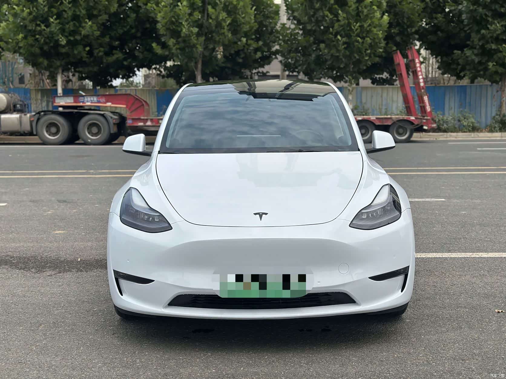 Tesla Model Y, 2021 3