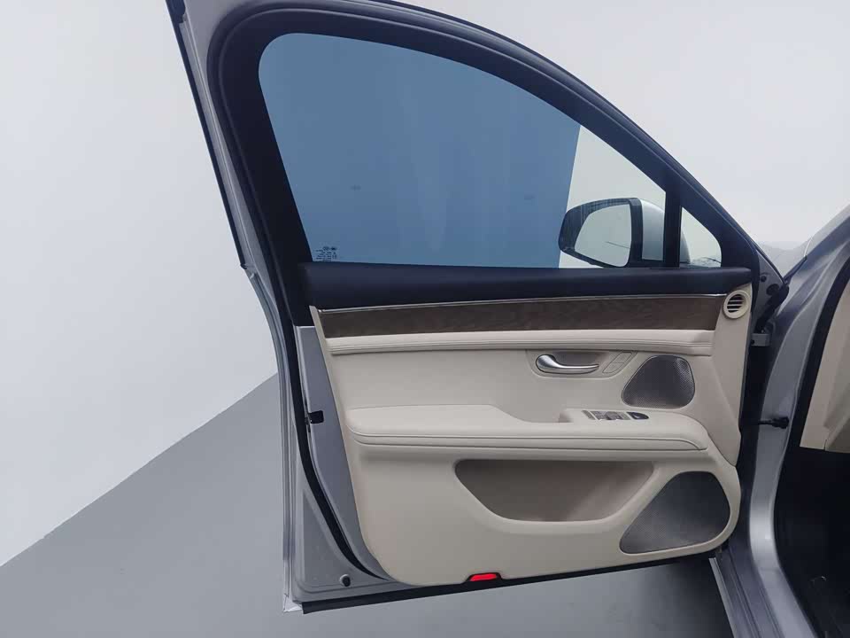 AITO Ask the world M5