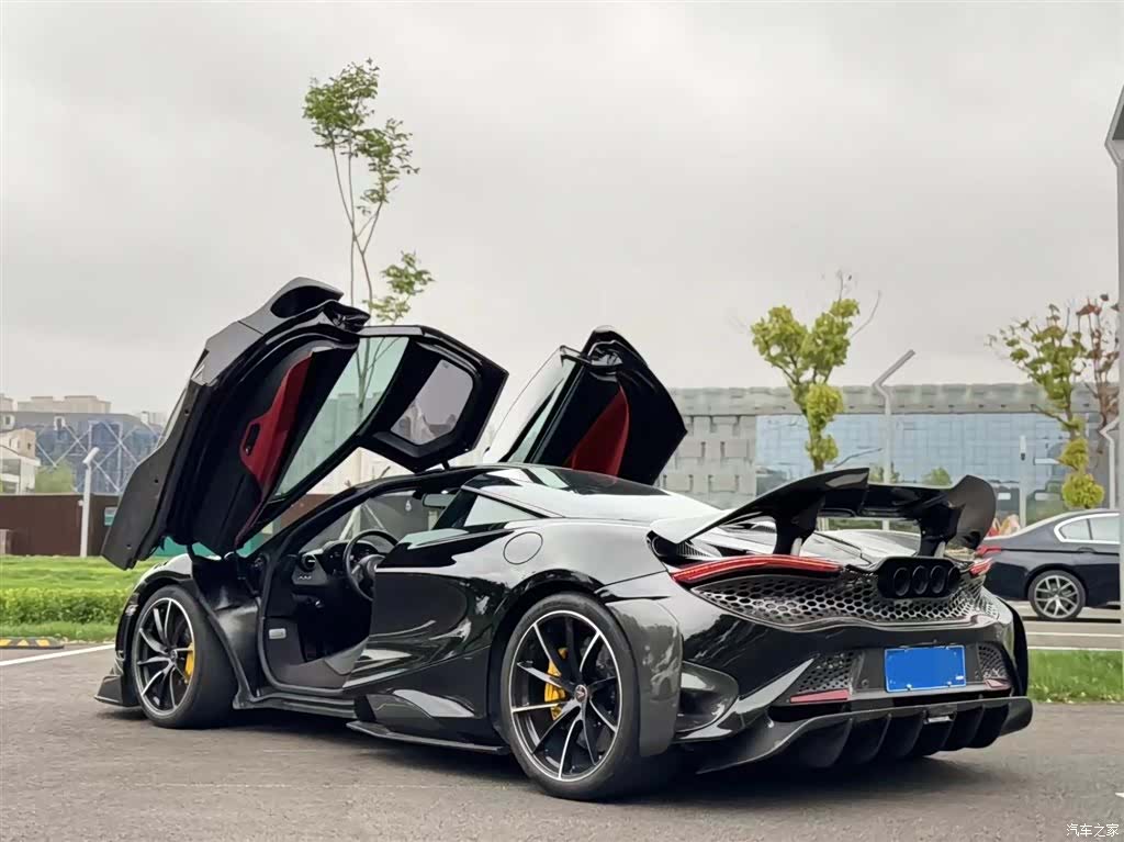 McLaren 720S, 2020 все фото