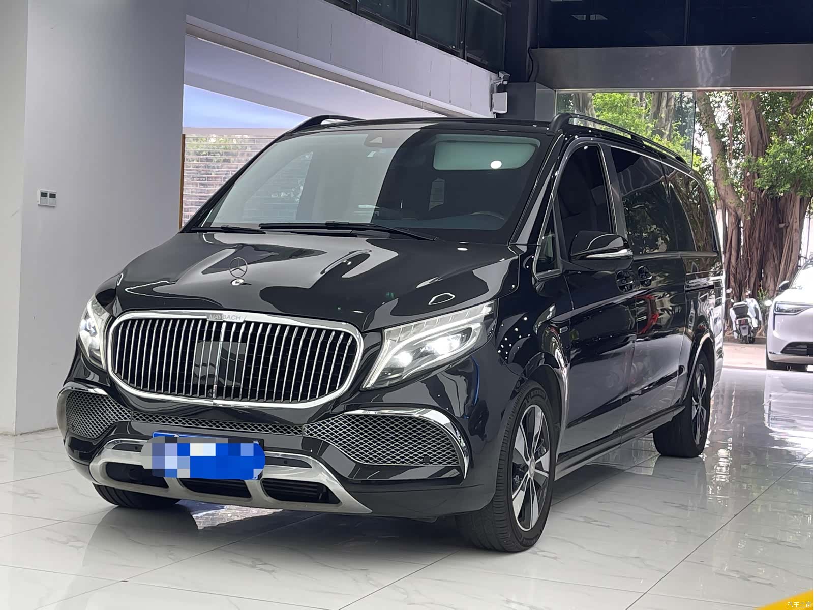 Mercedes-Benz V-Class