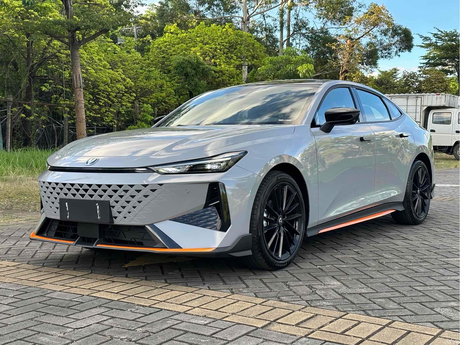 Changan UNI-V, 2024 1