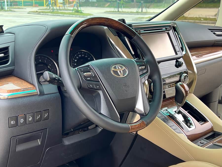 Toyota Alphard 2016, фото 8