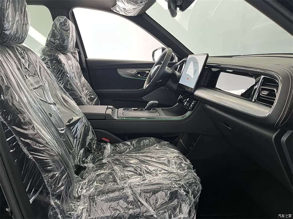 Trumpchi ES9, 2026 12