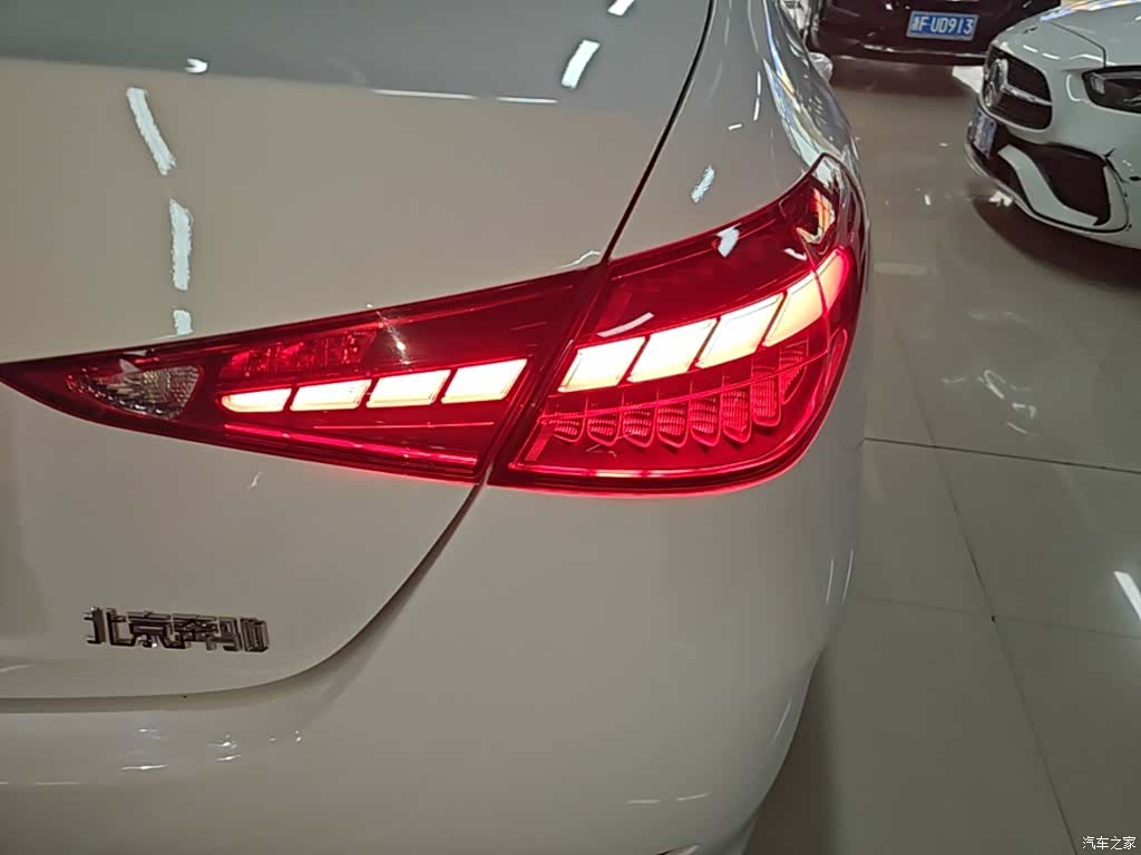 Mercedes-Benz C-Class, 2024 8