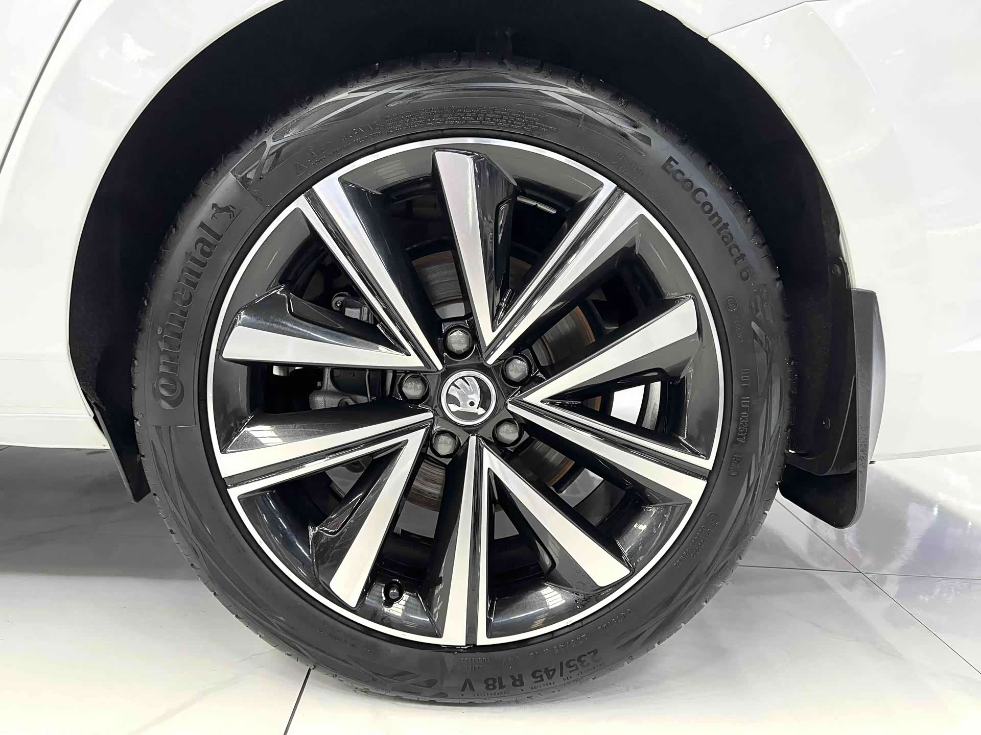Skoda Superb, 2023 14