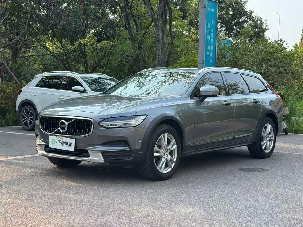 Volvo V90