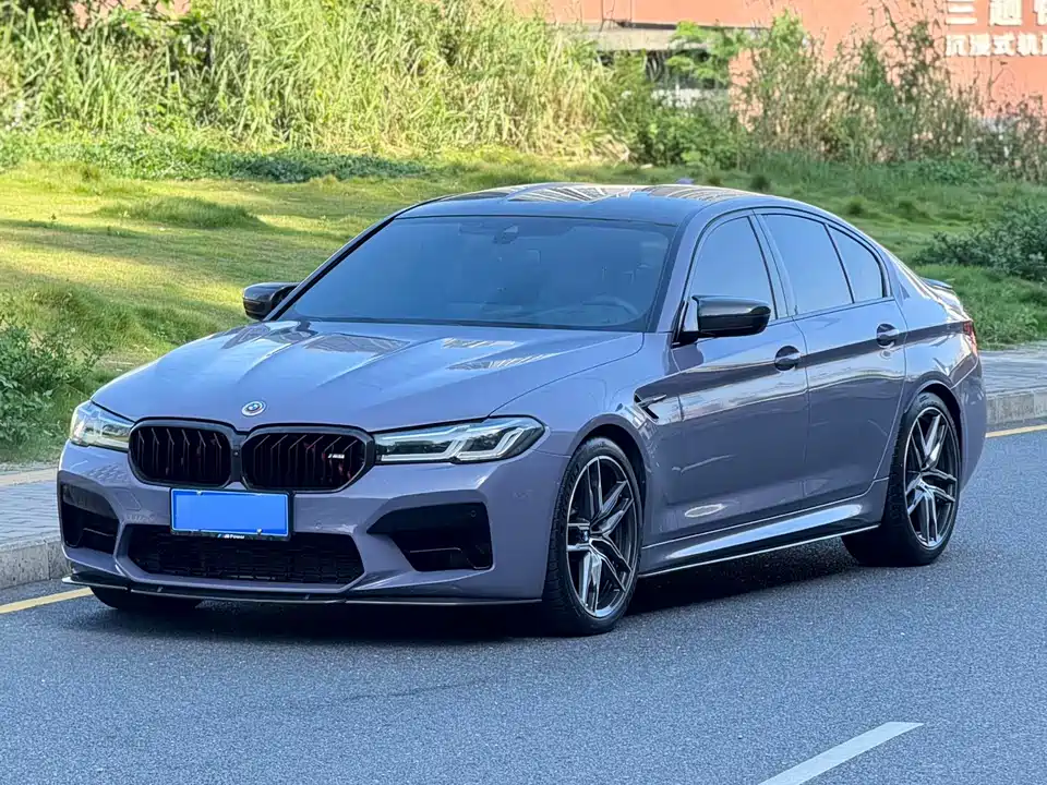 BMW M5