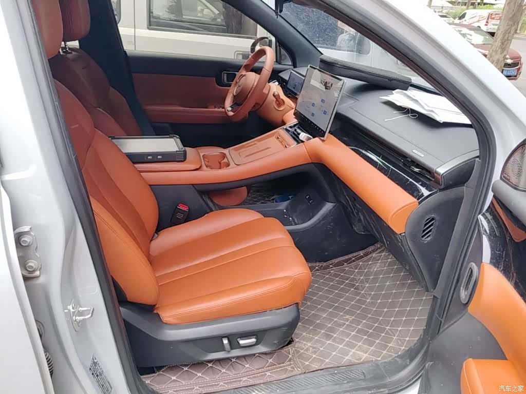 Wuling Starlight, 2025 25