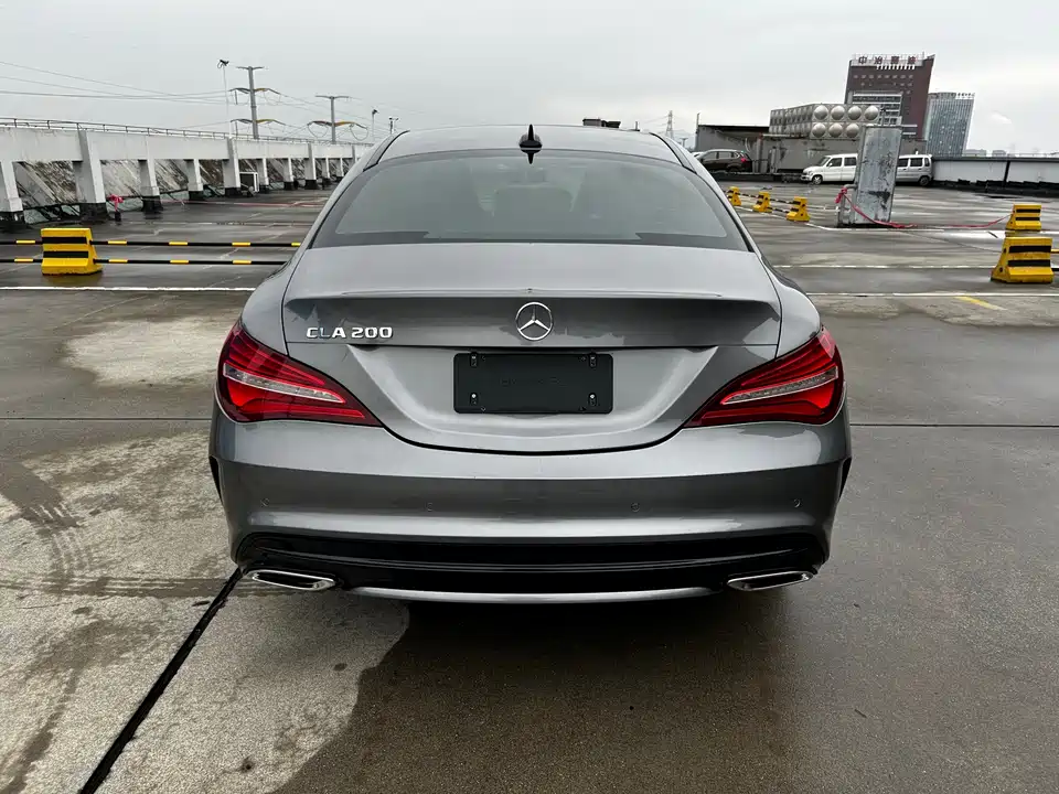 Mercedes-Benz CLA