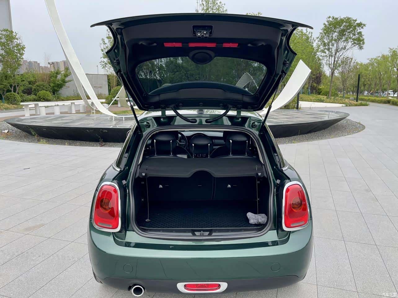 Mini ONE, 2017 22