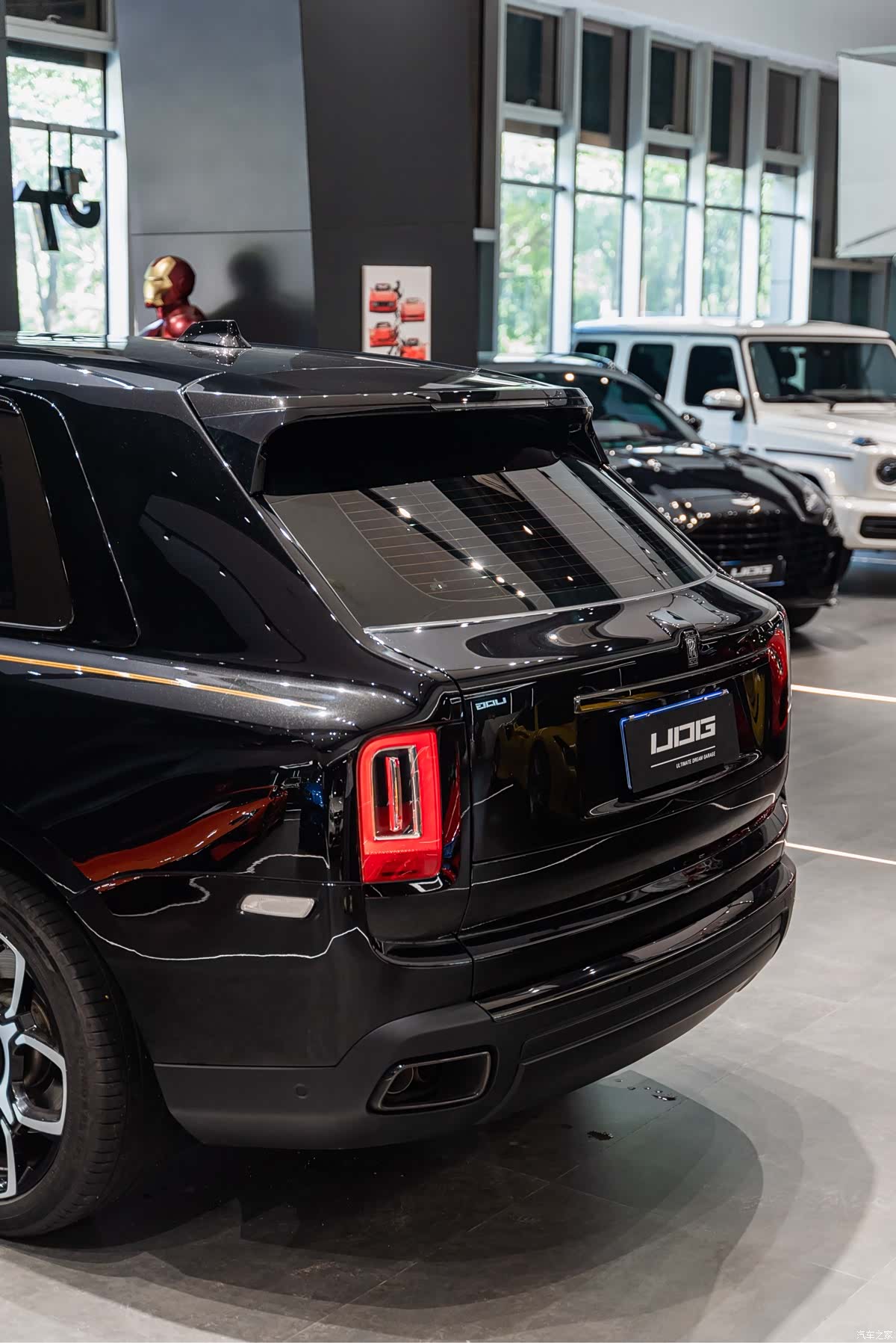 Rolls-Royce Cullinan, 2022 12