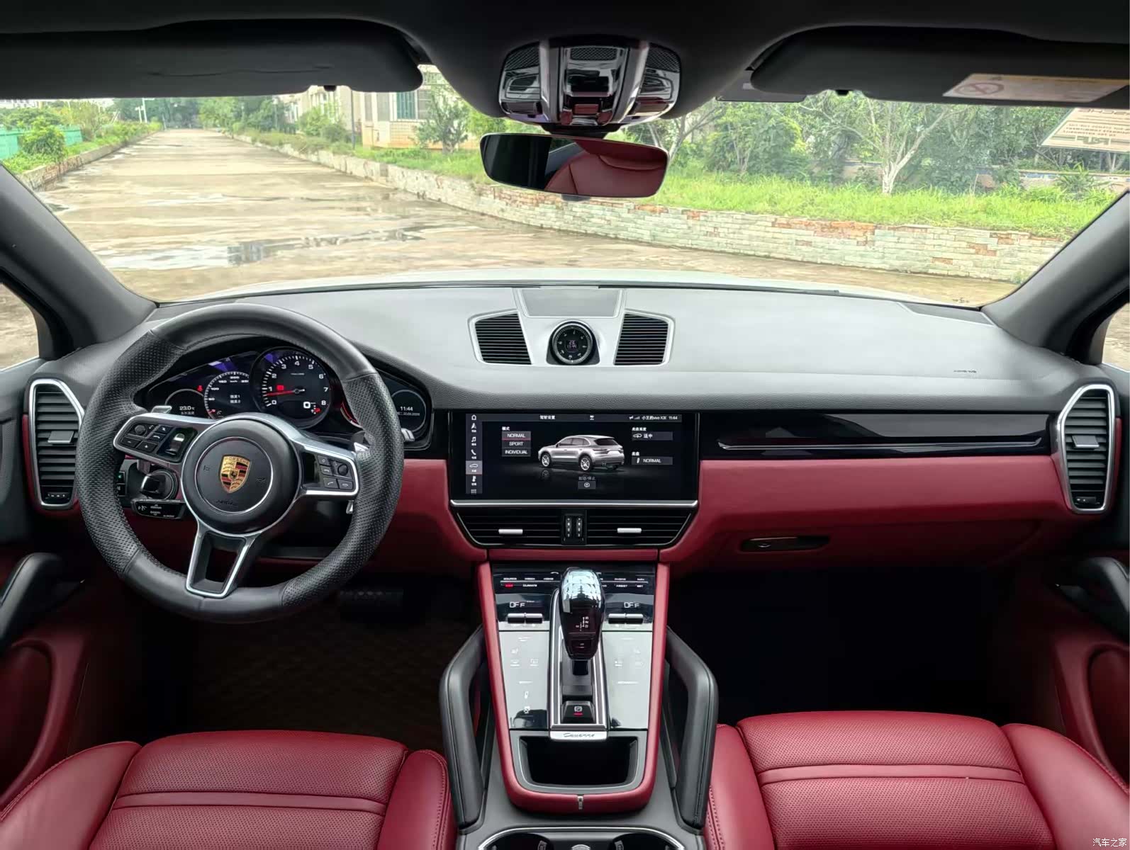 Porsche Cayenne, 2018 6