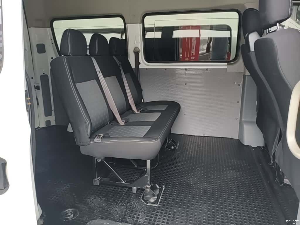 Maxus V80, 2023 17