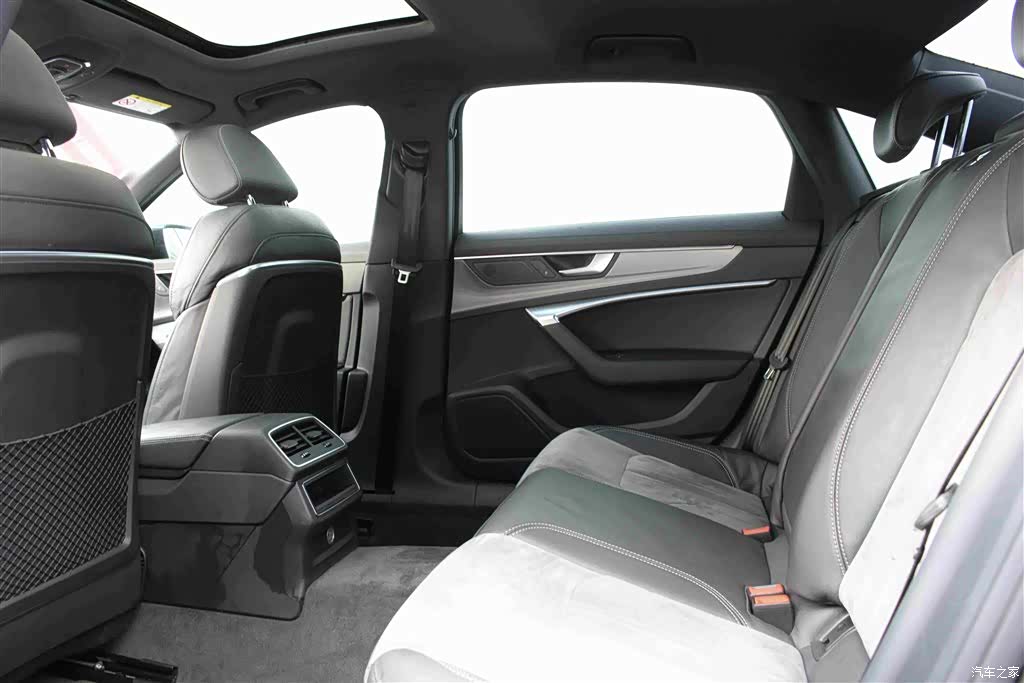 Audi A6L, 2022 14