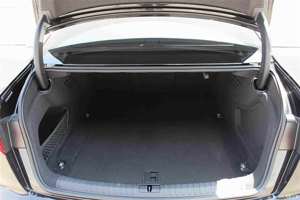 Audi A6L, 2024 11