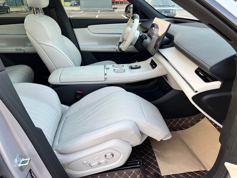 Changan Q07