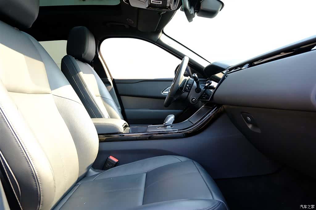 Land Rover Range Rover, 2025 12