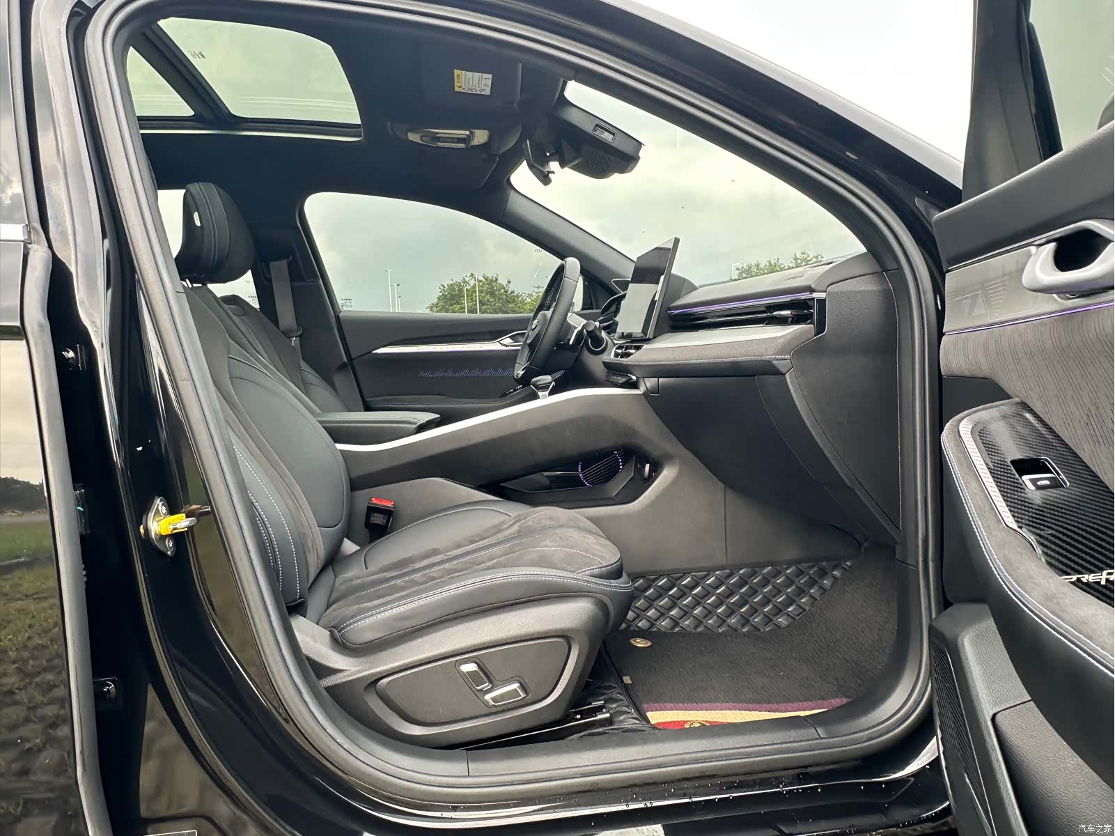 Geely Preface, 2025 10