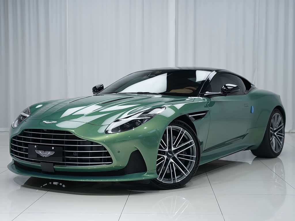 Aston Martin DB12