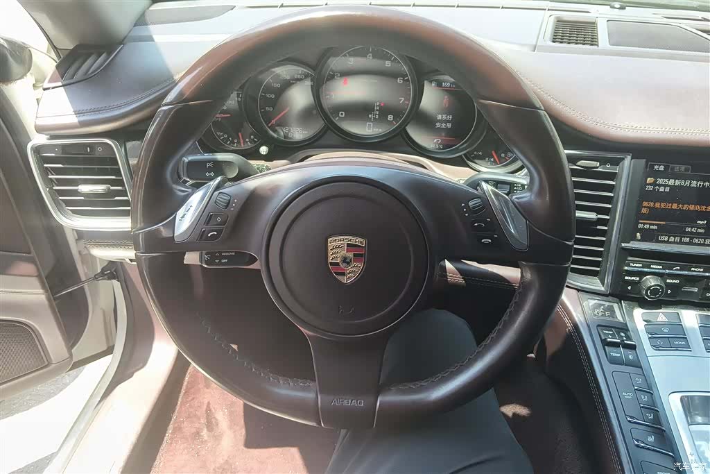 Porsche Panamera, 2012 15
