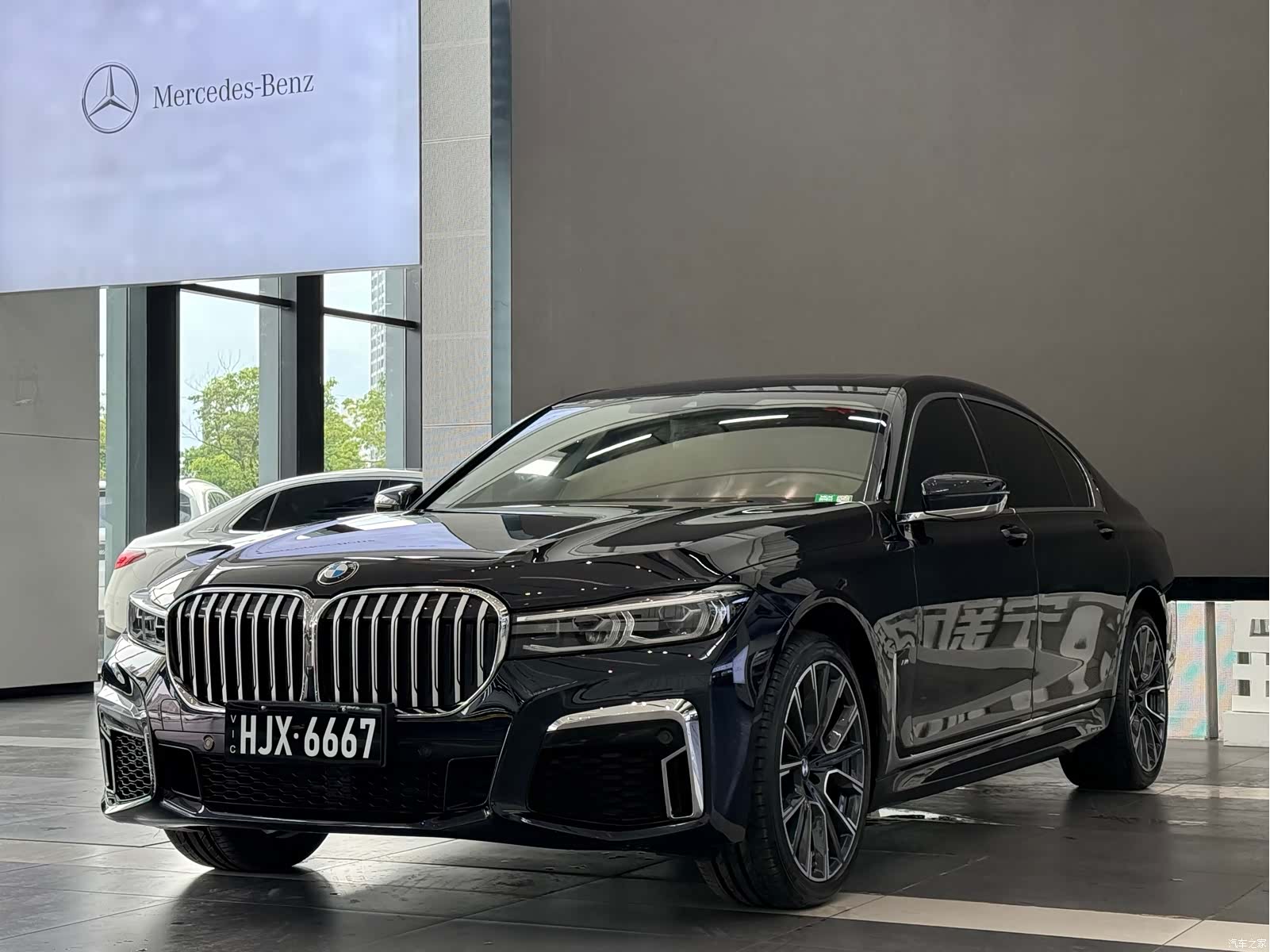 BMW 7 Series, 2021 1