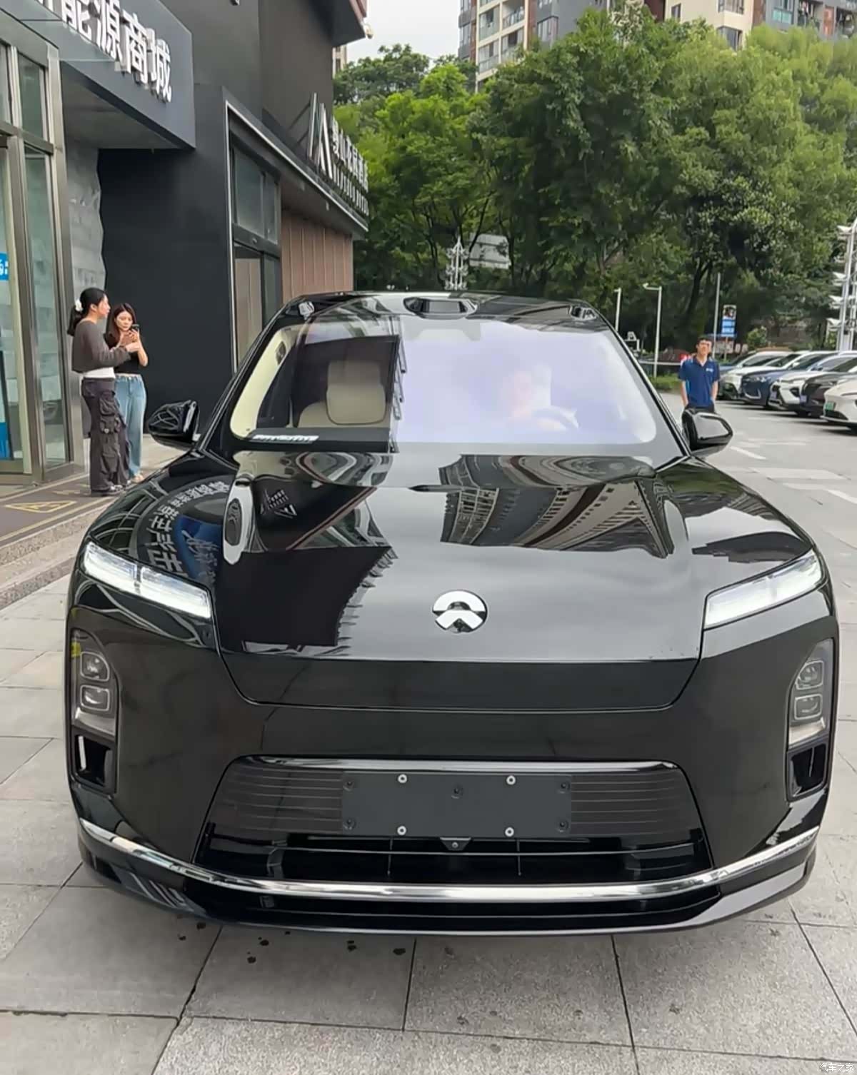 NIO ES8, 2026 1