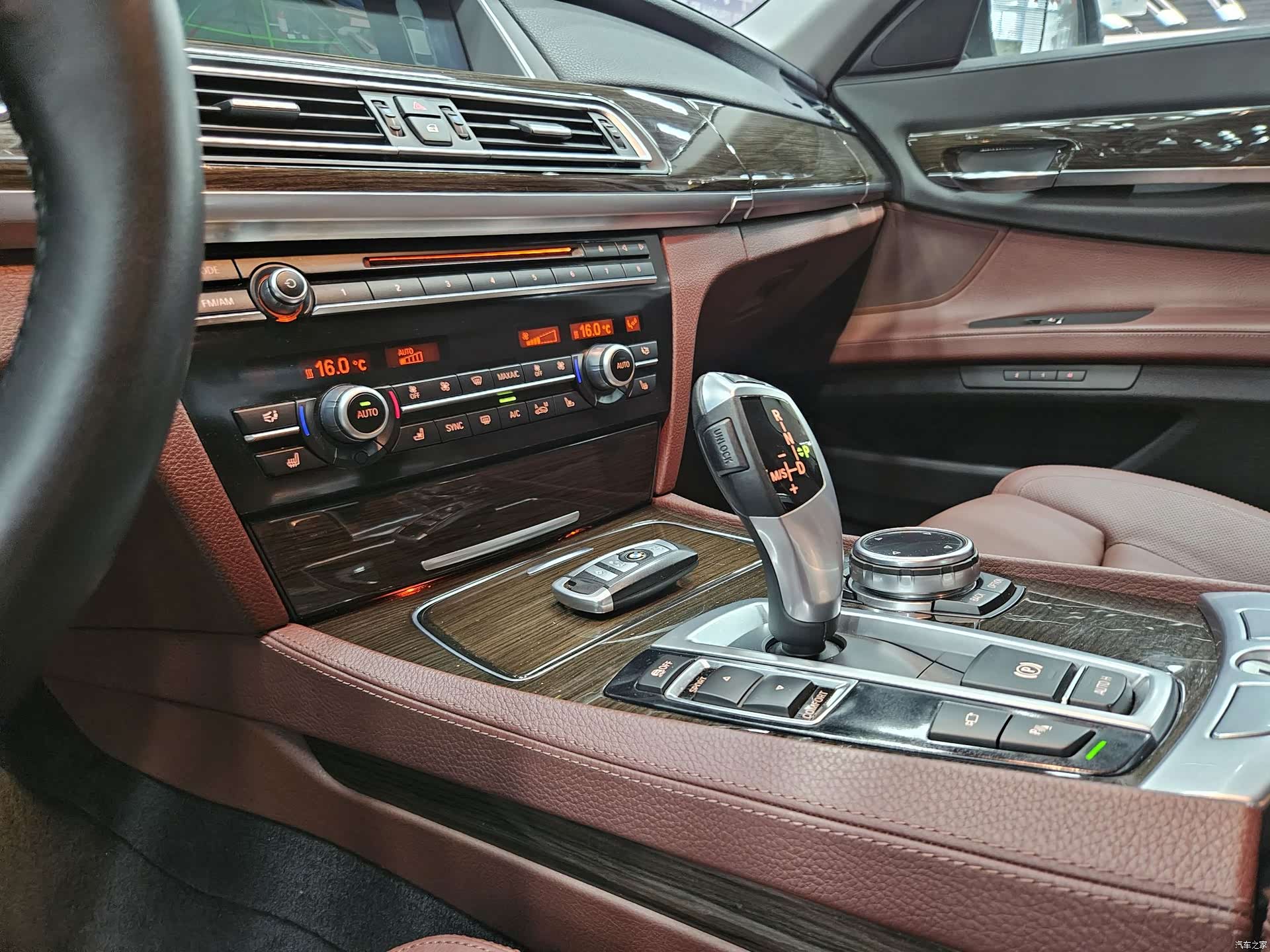 BMW 7 Series, 2014 9