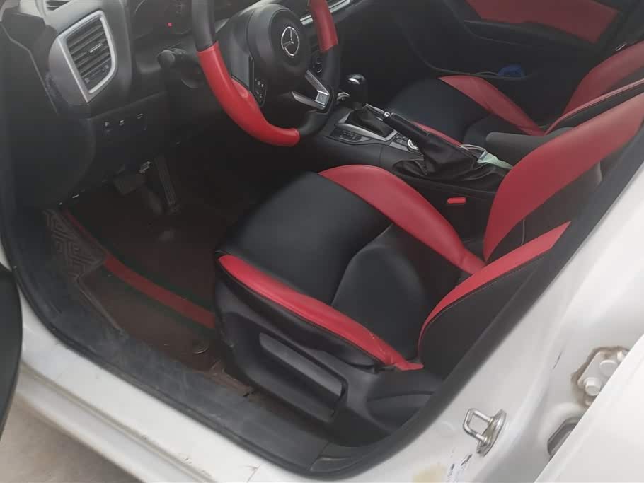 Mazda 3 Angkesaila Mazda 3 Angkesaila